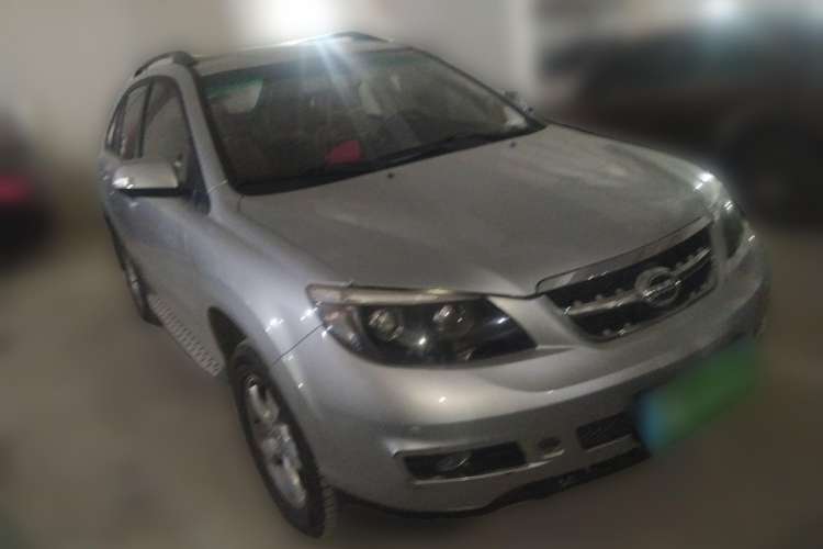 Used BYD S6 2012 2.4L Automatic Luxury Edition Front Right 45 Deg