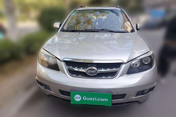 Used BYD S6 2012 2.4L Automatic Luxury Edition Front