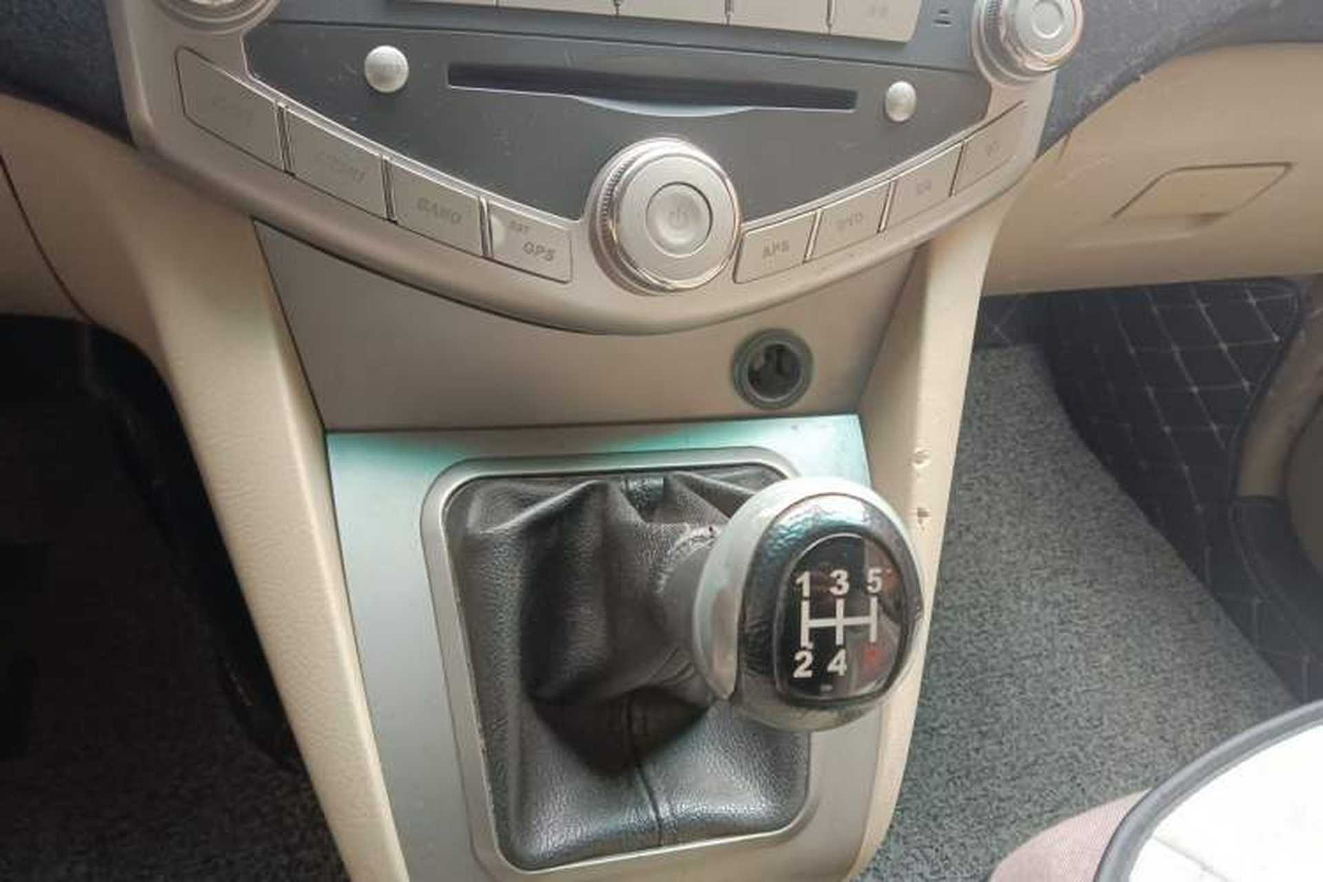 Used BYD S6 2012 2.0L Manual Luxury Version Gear Lever