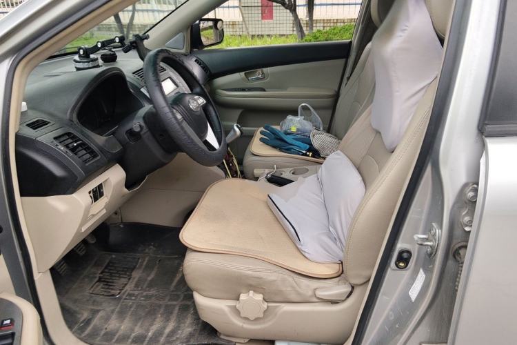 Used BYD S6 2012 2.0L Manual Luxury Version Left Front Seat