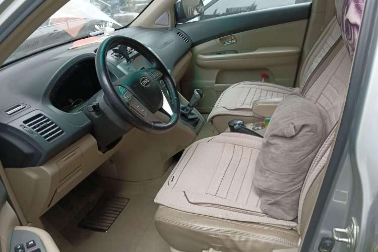 Used BYD S6 2012 2.0L Manual Luxury Version Left Front Seat