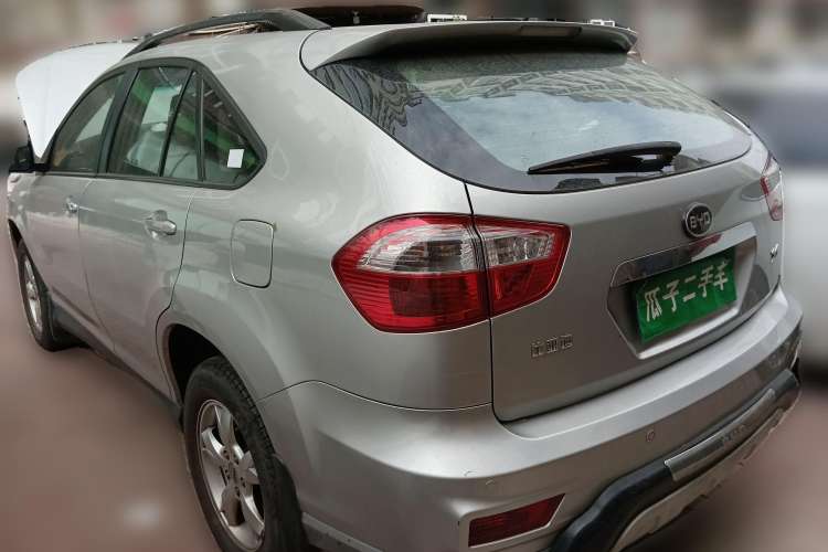Used BYD S6 2012 2.0L Manual Luxury Version Rear Left 45 Deg