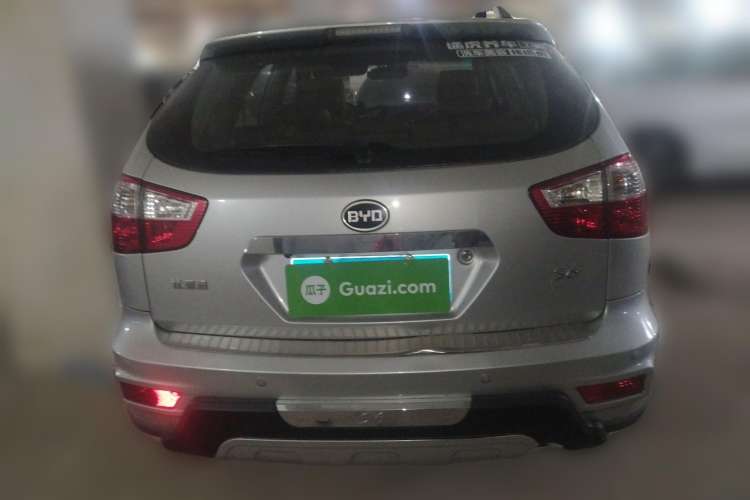 Used BYD S6 2012 2.4L Automatic Luxury Edition Rear