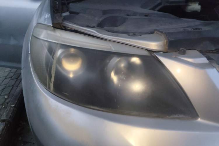 Used BYD S6 2012 2.0L Manual Luxury Version Right Front Headlight