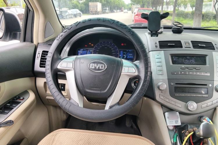 Used BYD S6 2012 2.0L Manual Luxury Version Steering Wheel