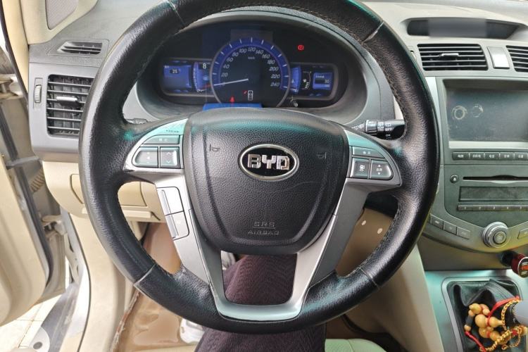 Used BYD S6 2012 2.0L Manual Luxury Version Steering Wheel