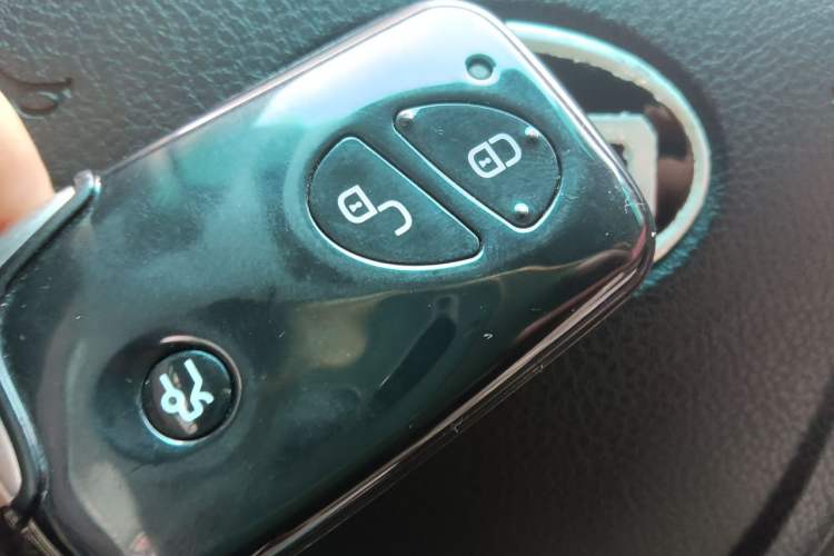 Used BYD S6 2012 2.0L Manual Luxury Version Vehicle Key