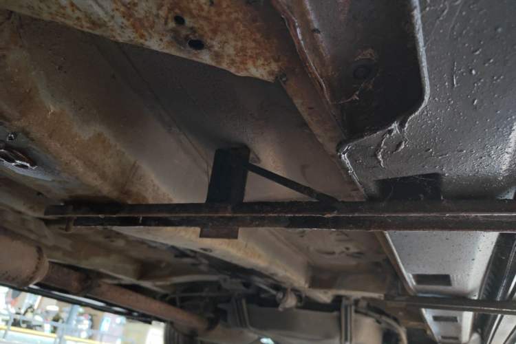 Used BYD S6 2012 2.0L Manual Luxury Version Chassis Front Left