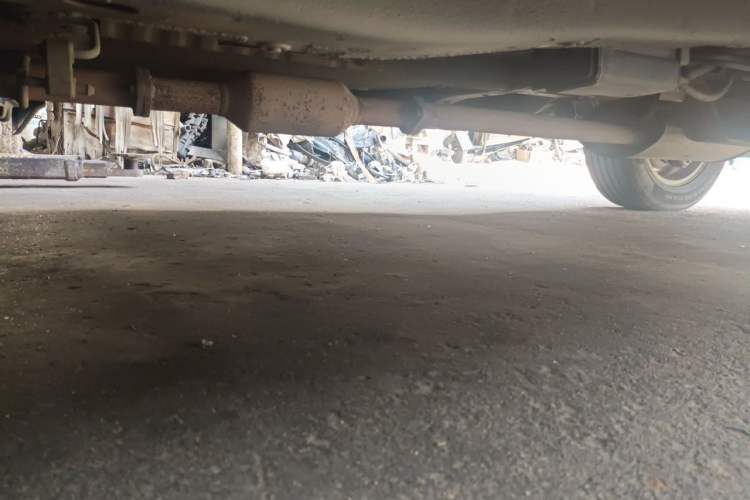 Used BYD S6 2012 2.0L Manual Luxury Version Chassis Front Left
