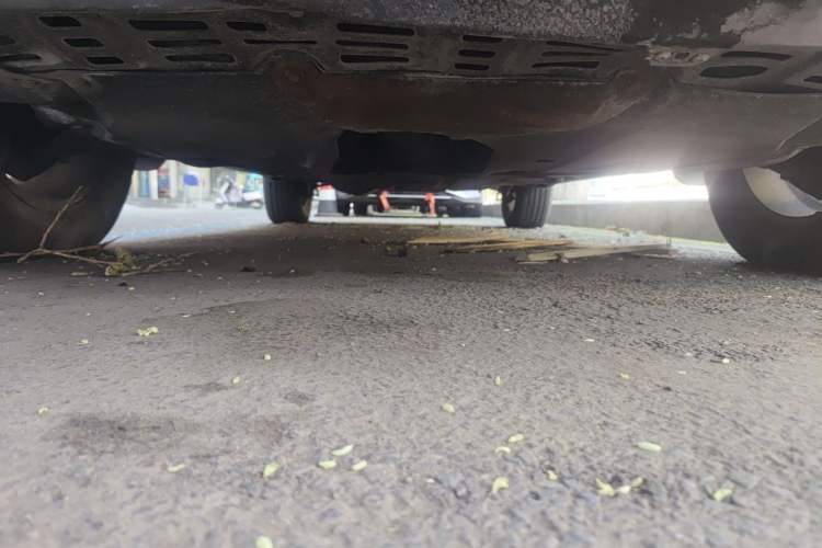 Used BYD S6 2012 2.0L Manual Luxury Version Chassis Front