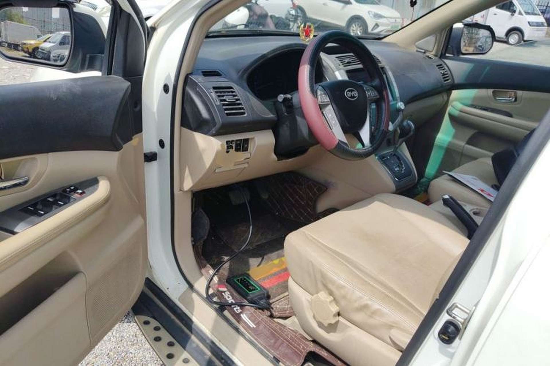 Used BYD S6 2012 2.4L Automatic Luxury Edition Driver Seat