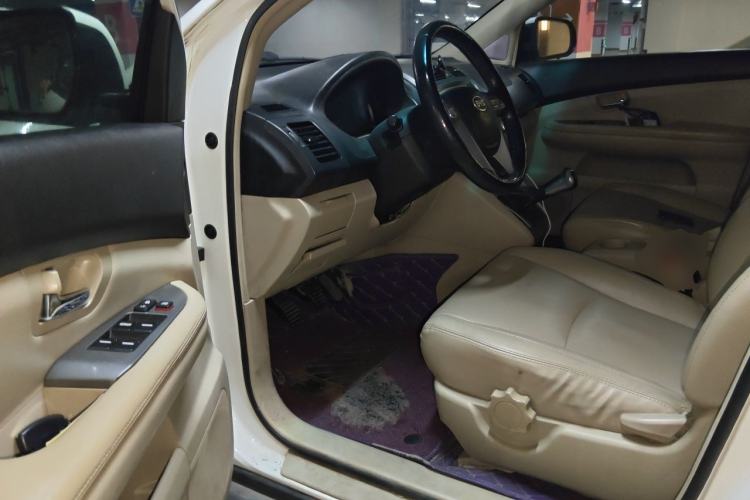 Used BYD S6 2012 2.0L Manual Luxury Version Driver Seat