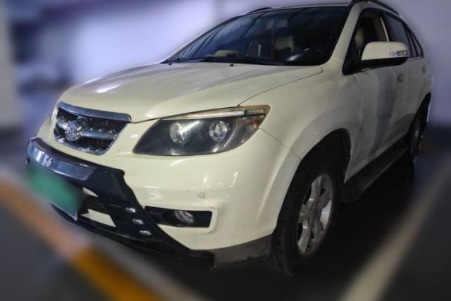 Used BYD S6 2012 2.0L Manual Luxury Version