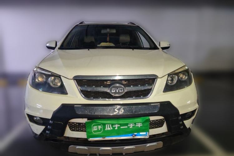 Used BYD S6 2012 2.0L Manual Luxury Version Front