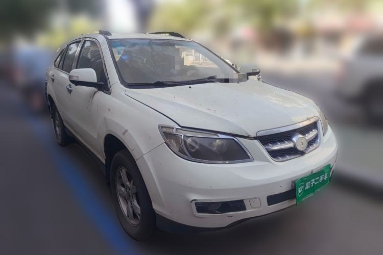 Used BYD S6 2012 2.0L Manual Luxury Version Front Right 45 Deg