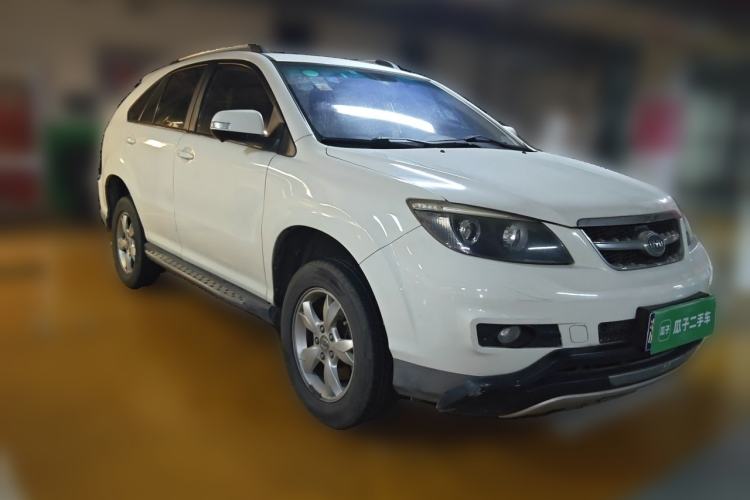 Used BYD S6 2012 2.0L Manual Luxury Version Front Right 45 Deg