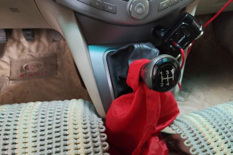 Used BYD S6 2012 2.0L Manual Luxury Version Gear Lever