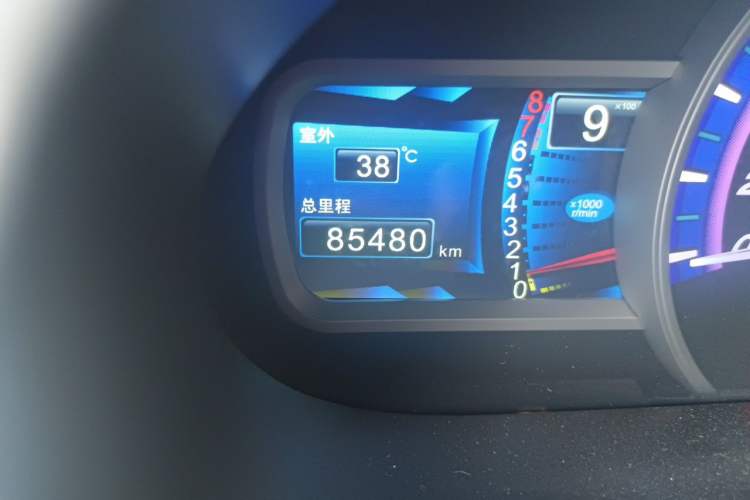 Used BYD S6 2012 2.0L Manual Luxury Version Odometer Close Up