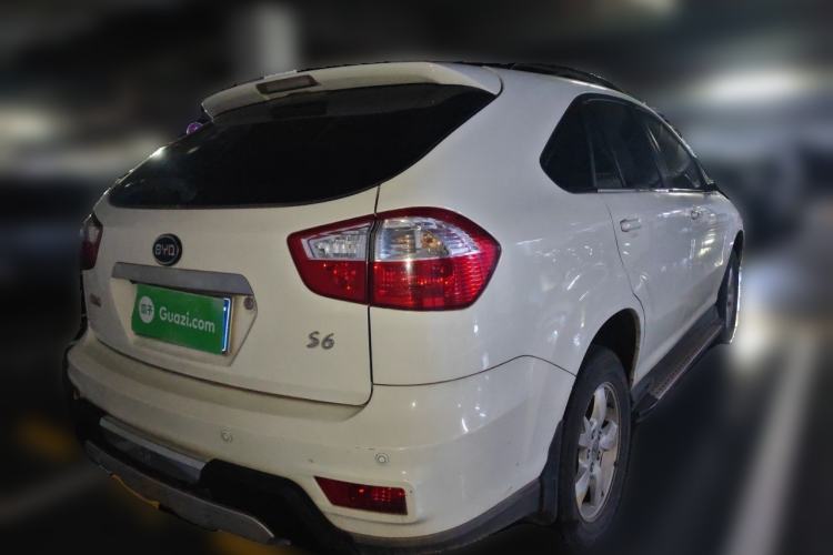 Used BYD S6 2012 2.0L Manual Luxury Version Rear