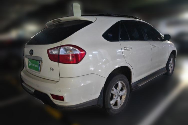Used BYD S6 2012 2.0L Manual Luxury Version Rear Right 45 Deg