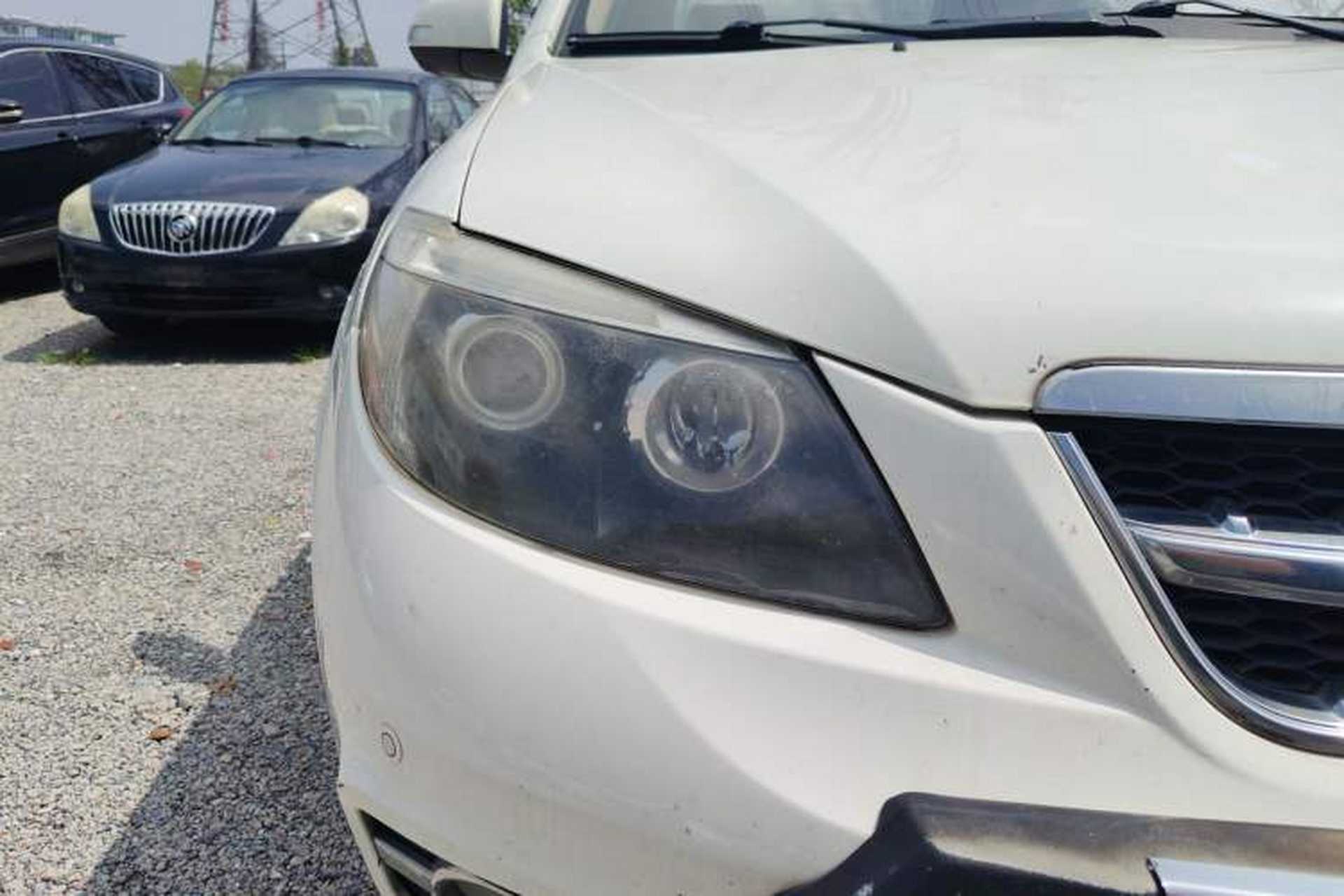 Used BYD S6 2012 2.4L Automatic Luxury Edition Right Front Headlight
