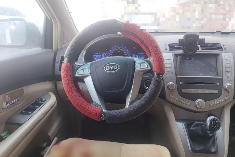 Used BYD S6 2012 2.0L Manual Luxury Version Steering Wheel