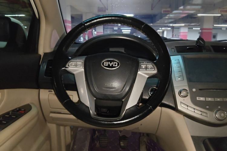Used BYD S6 2012 2.0L Manual Luxury Version Steering Wheel