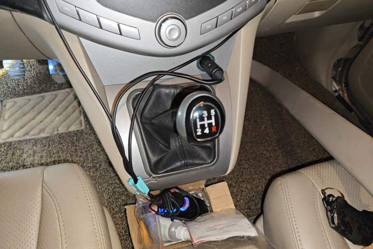 Used BYD S6 2012 2.0L Manual Luxury Version Gear Lever