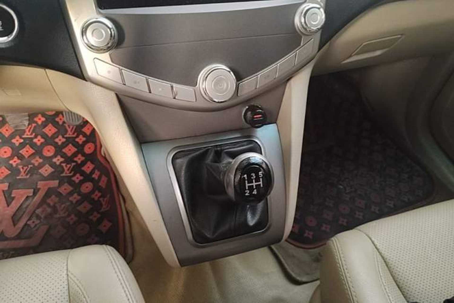 Used BYD S6 2012 2.0L Manual Luxury Version Gear Lever