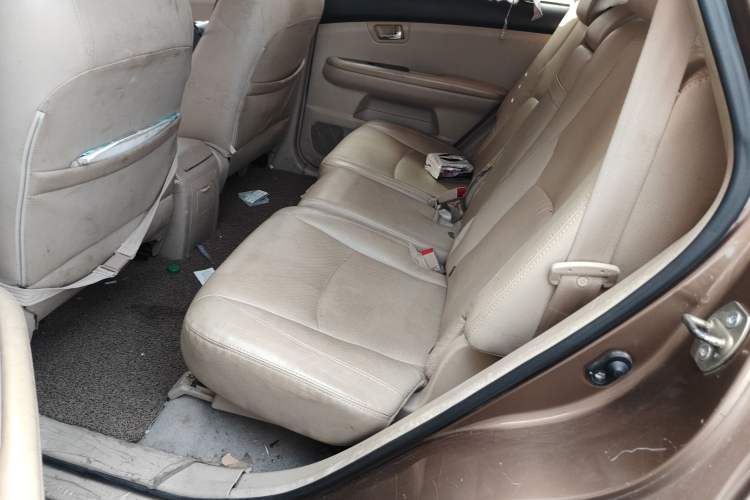 Used BYD S6 2012 2.4L Automatic Luxury Edition Left Rear Seat