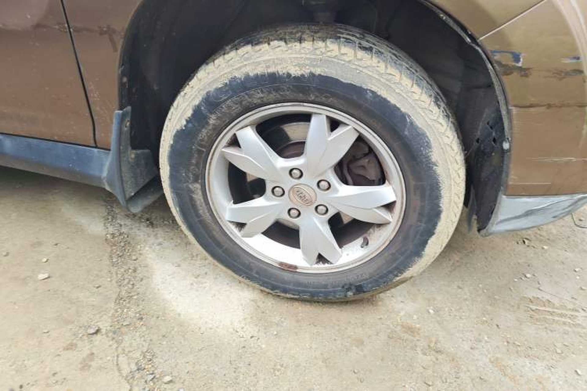 Used BYD S6 2012 2.0L Manual Luxury Version Right Front Wheel Hub