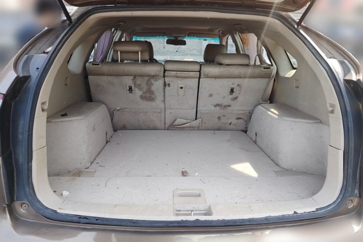 Used BYD S6 2012 2.4L Automatic Luxury Edition Trunk