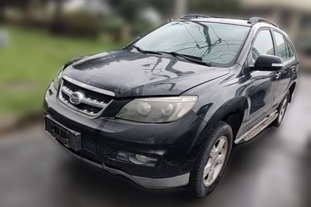 Used BYD S6 2013 Platinum Edition 2.0L Manual Luxury Model