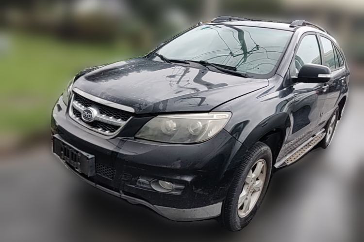 Used BYD S6 2013 Platinum Edition 2.0L Manual Luxury Model Guazi used car, China used car export, Used car for sale, Used cars, Cheapest cars for sale