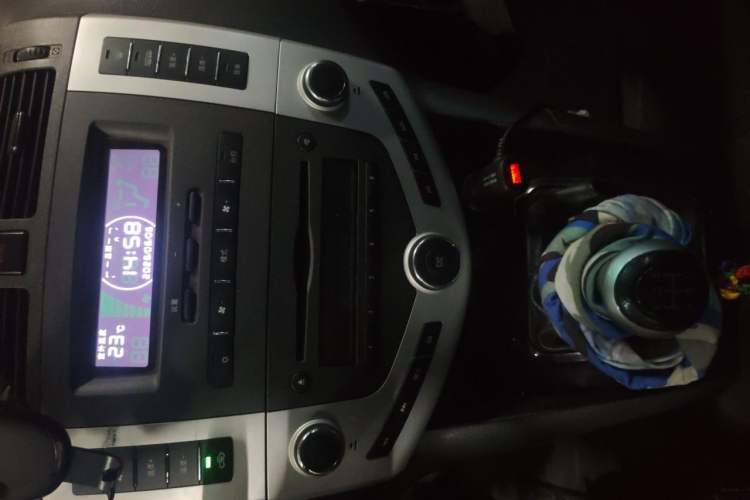 Used BYD S6 2013 Platinum Edition 2.0L Manual Luxury Model Audio And AC Panel
