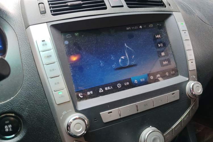 Used BYD S6 2013 Jingyue Edition 2.0L Manual Luxury Model 5 Seats Audio And AC Panel