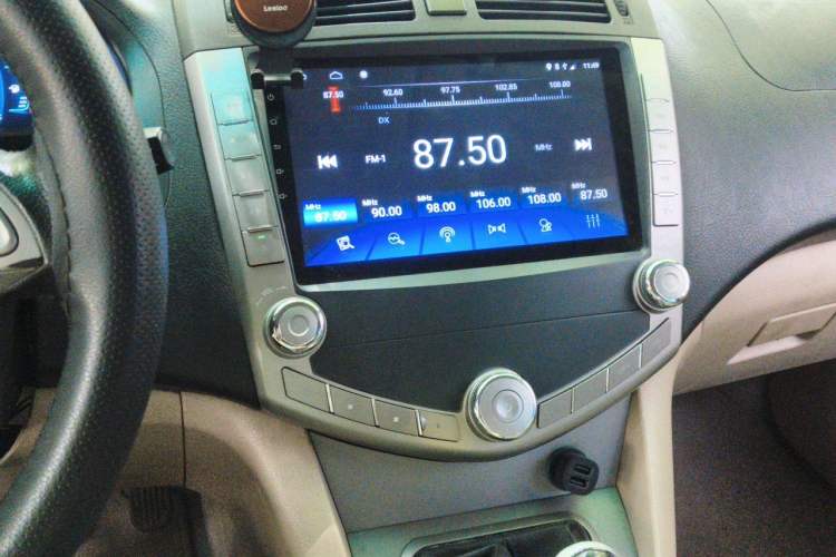 Used BYD S6 2013 Platinum Edition 2.0L Manual Luxury Model Audio And AC Panel
