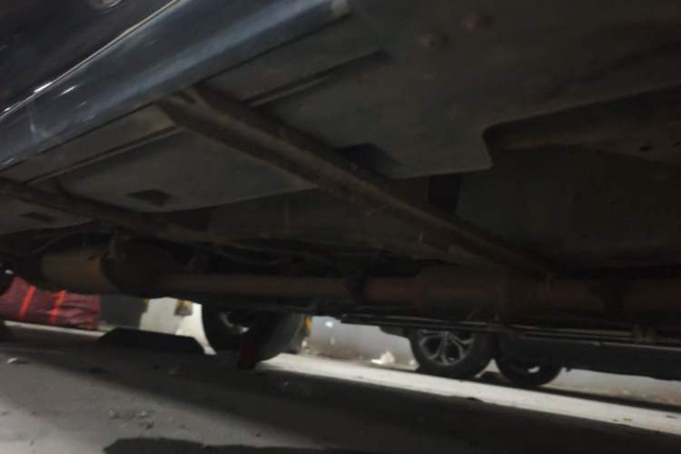 Used BYD S6 2013 Platinum Edition 2.0L Manual Luxury Model Chassis Front Right