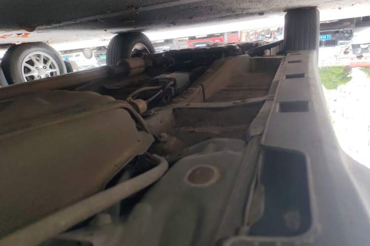 Used BYD S6 2013 Platinum Edition 2.0L Manual Luxury Model Chassis Rear Left