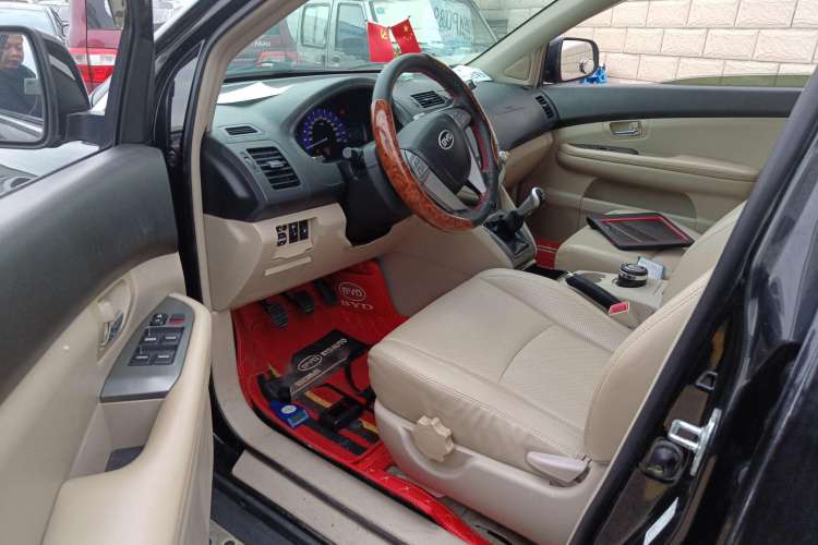 Used BYD S6 2013 Platinum Edition 2.0L Manual Elite Model Driver Seat