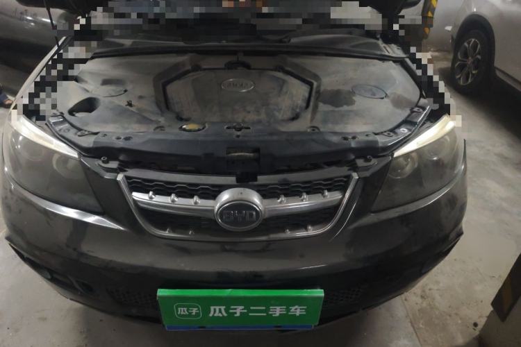 Used BYD S6 2013 Platinum Edition 2.0L Manual Luxury Model Engine Bay