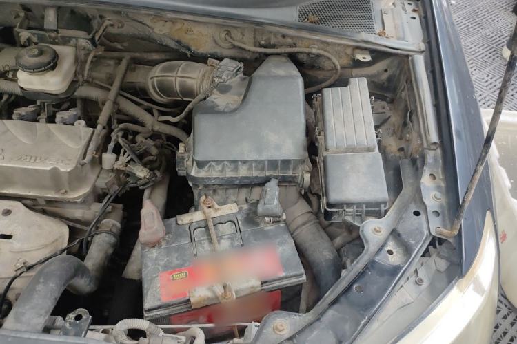 Used BYD S6 2013 Jingyue Edition 2.4L Automatic Elite Model 5 Seats Engine Bay Left