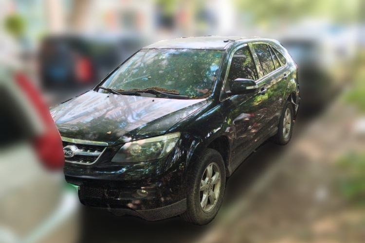 Used BYD S6 2013 Platinum Edition 2.0L Manual Luxury Model Front