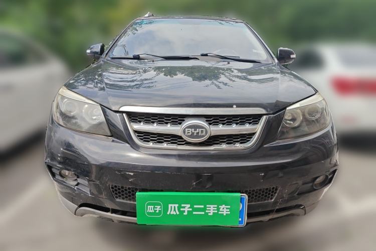 Used BYD S6 2013 Platinum Edition 2.0L Manual Luxury Model Front