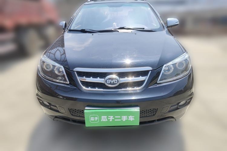Used BYD S6 2013 Platinum Edition 2.4L Automatic Luxury Model Front