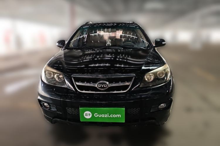 Used BYD S6 2013 Platinum Edition 2.4L Automatic Luxury Model Front