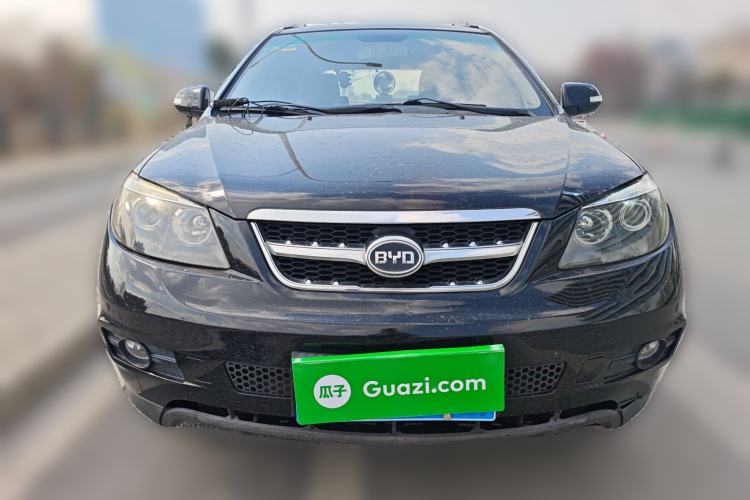 Used BYD S6 2013 Platinum Edition 2.4L Automatic Prestige Model Front