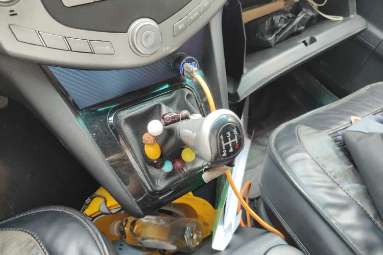Used BYD S6 2013 Platinum Edition 2.0L Manual Elite Model Gear Lever
