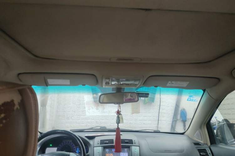 Used BYD S6 2013 Jingyue Edition 2.4L Automatic Elite Model 5 Seats Headliner