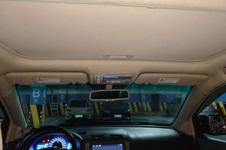 Used BYD S6 2013 Jingyue Edition 2.4L Automatic Elite Model 5 Seats Headliner
